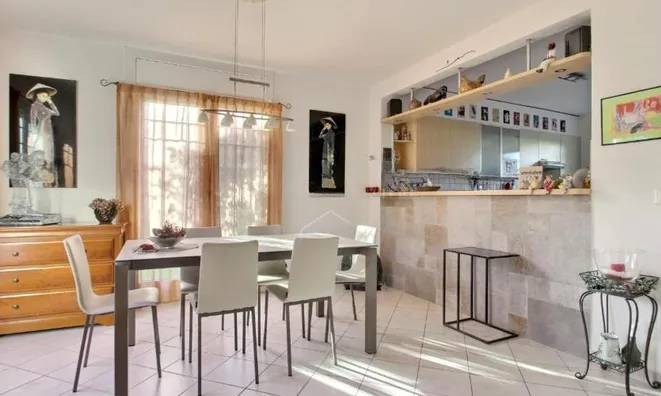 Недвижимость Row house 5 rooms: 5