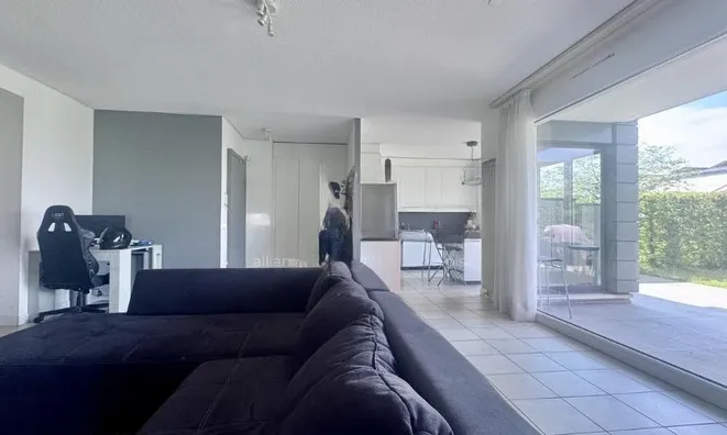 Недвижимость Apartment 4 rooms: 1