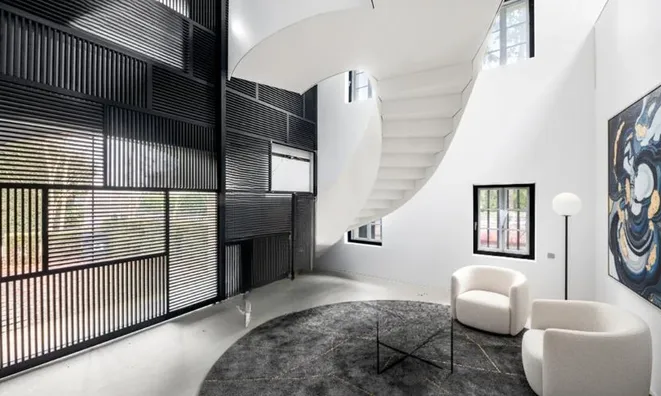 Недвижимость Single house 10 rooms: 8