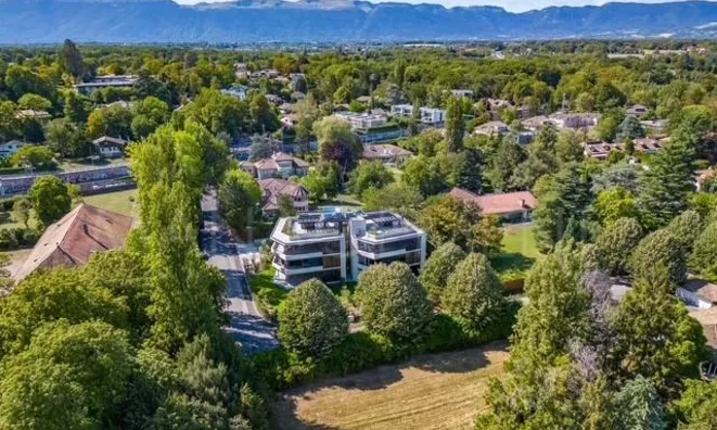 Недвижимость Apartment 5 rooms: 3