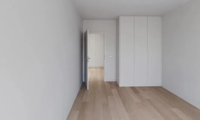 Недвижимость Apartment 3 rooms: 2