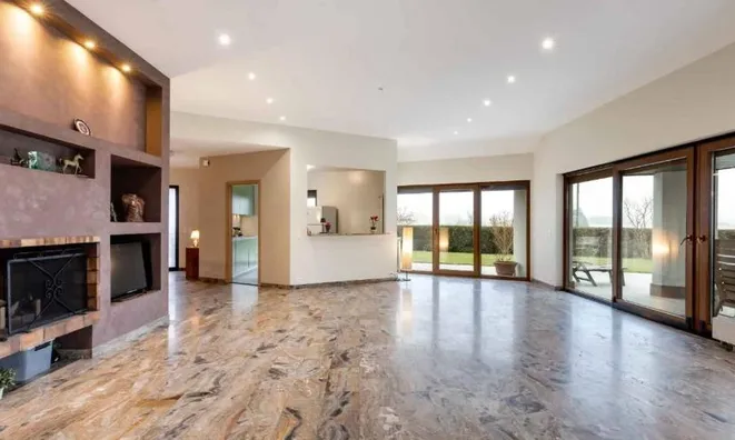 Недвижимость Villa 9 rooms: 2