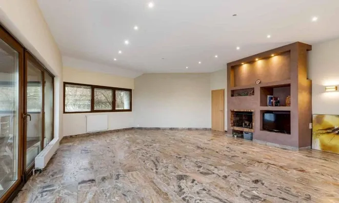 Недвижимость Villa 9 rooms: 3