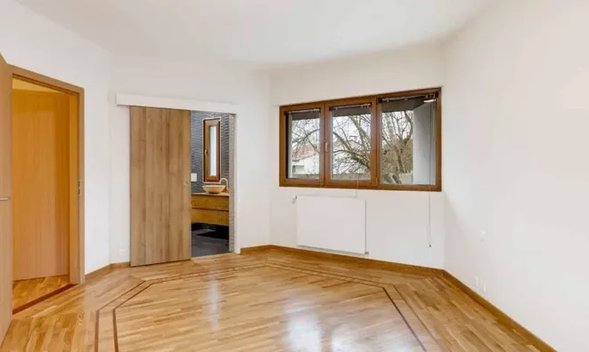 Недвижимость Villa 9 rooms: 6