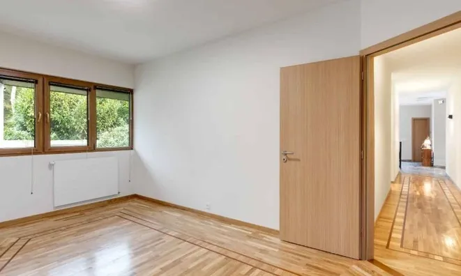 Недвижимость Villa 9 rooms: 8