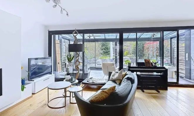 Недвижимость Apartment 7 rooms: 1