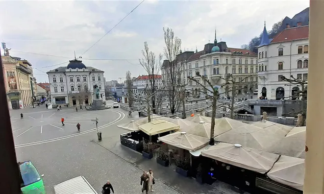 Недвижимость Квартира 3 комнаты в центре: 3