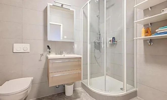Недвижимость Apartment 5 rooms: 10