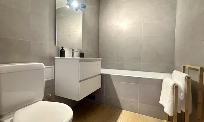 Недвижимость Apartment 6 rooms: 8