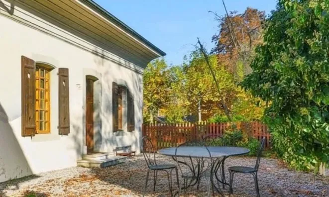 Недвижимость Single house 10 rooms: 1