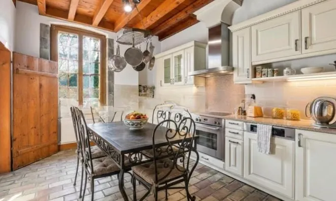 Недвижимость Single house 10 rooms: 3