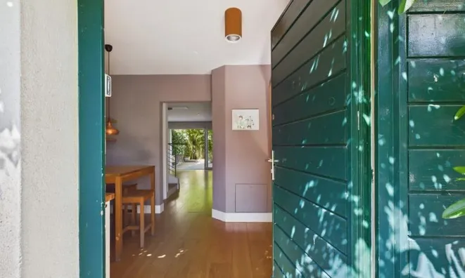 Недвижимость Single house 6 rooms: 8