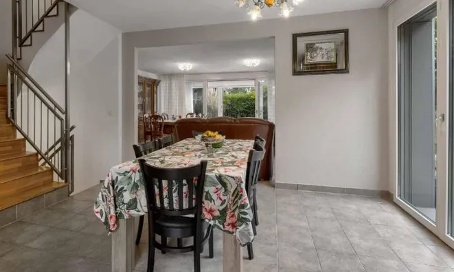 Недвижимость Row house 7 rooms: 3