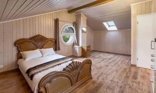 Недвижимость Row house 7 rooms: 10