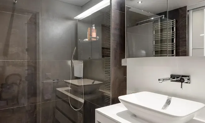Недвижимость Apartment 3 rooms: 9