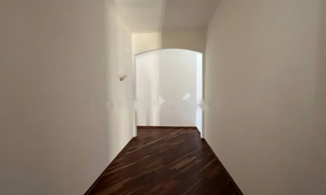 Недвижимость Трехкомнатная Центр Гориция: 3