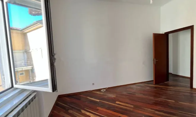 Недвижимость Трехкомнатная Центр Гориция: 4