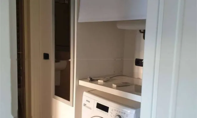 Недвижимость Двухкомнатная квартира в центре: 4