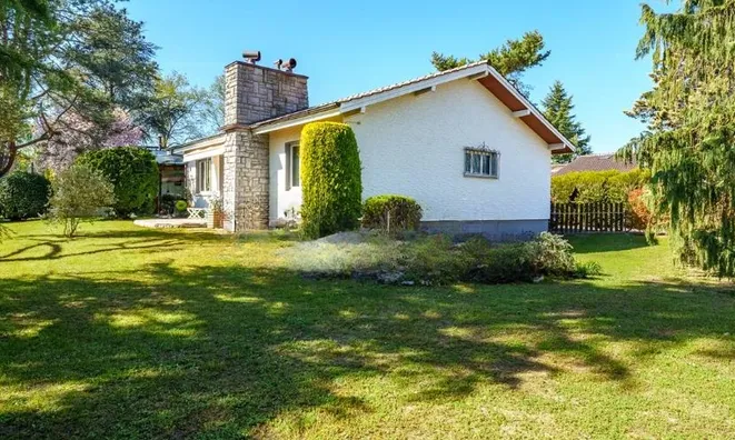 Недвижимость Bifamiliar house 7 rooms: 1