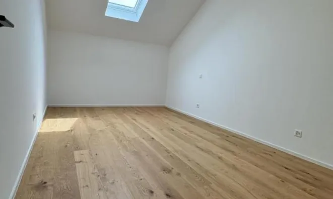 Недвижимость Apartment 5.5 rooms: 5