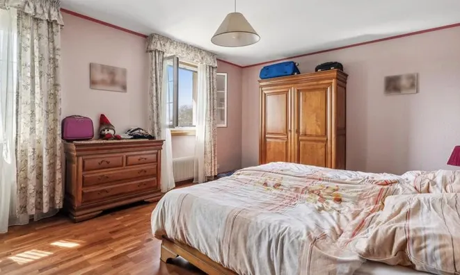 Недвижимость Single house 10 rooms: 9