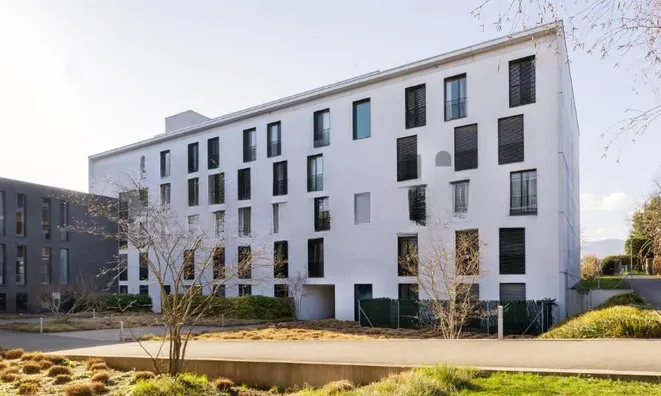 Недвижимость Apartment 4 rooms: 1