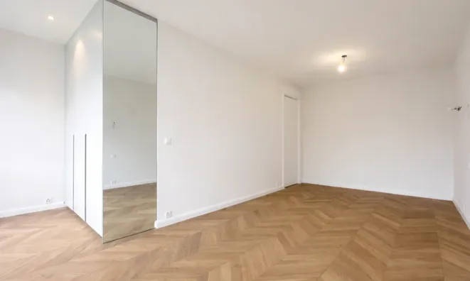 Недвижимость Apartment 5 rooms: 3