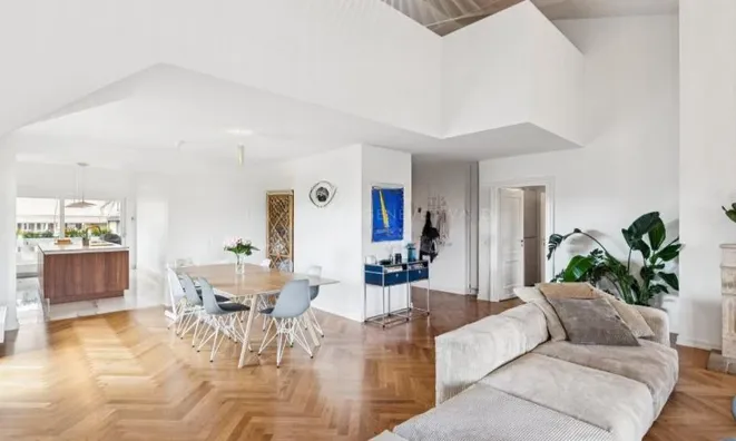 Недвижимость Duplex 8 rooms: 2