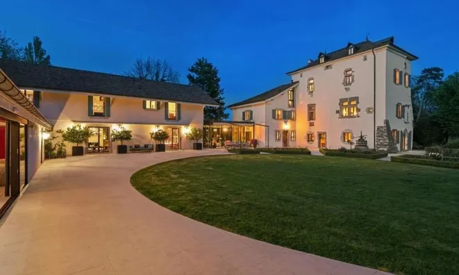 Недвижимость Single house 20 rooms: 1