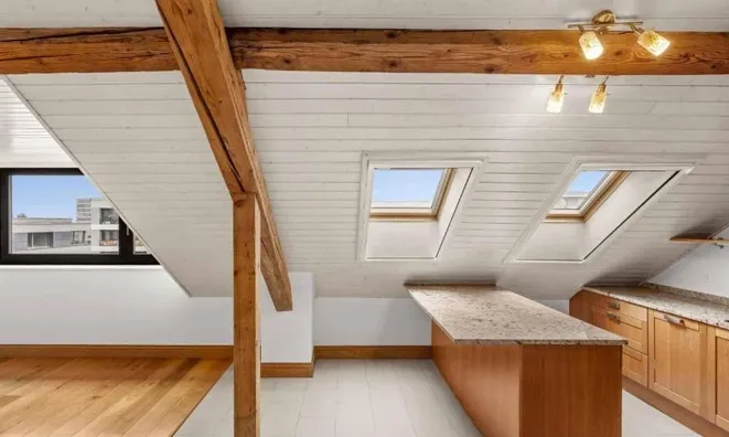 Недвижимость Roof flat 5 rooms: 5