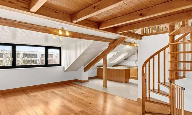 Недвижимость Roof flat 5 rooms: 7