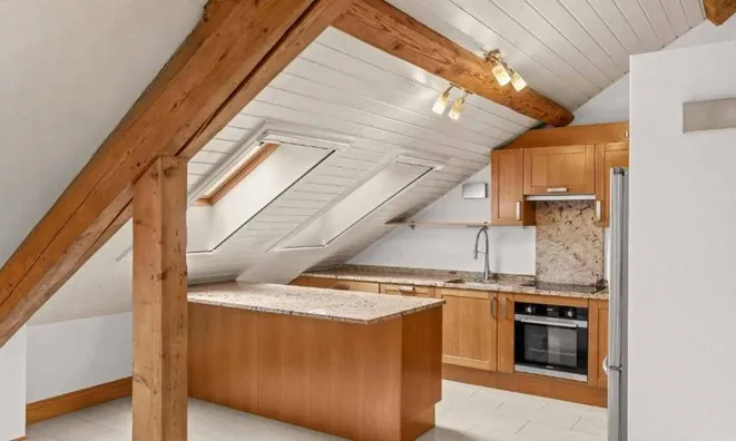 Недвижимость Roof flat 5 rooms: 8