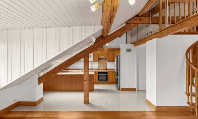 Недвижимость Roof flat 5 rooms: 9