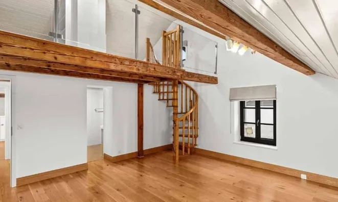 Недвижимость Roof flat 5 rooms: 11