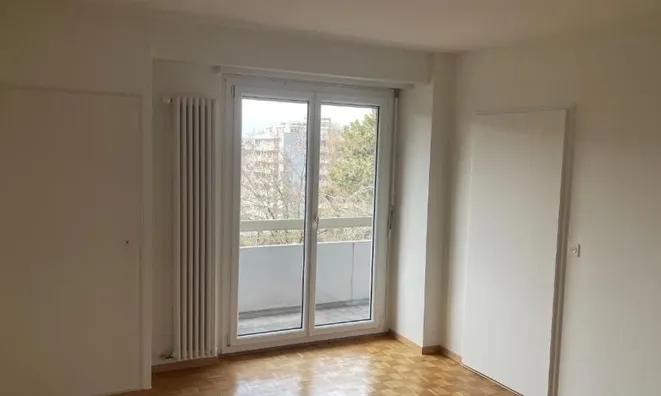 Недвижимость Apartment 3.5 rooms: 3