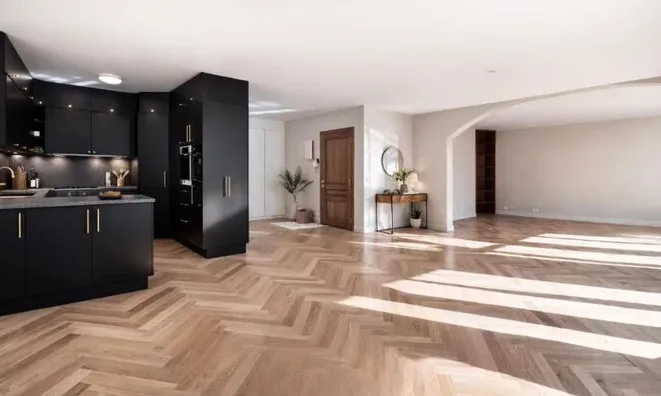 Недвижимость Apartment 5 rooms: 1