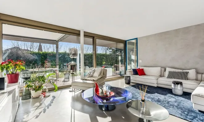 Недвижимость Apartment 6 rooms: 3