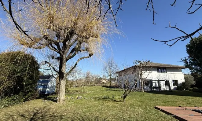 Недвижимость Villa: 1