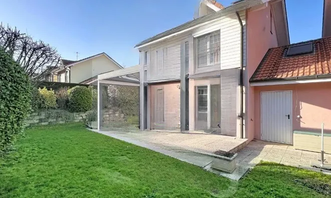 Недвижимость Row house 5 rooms: 1