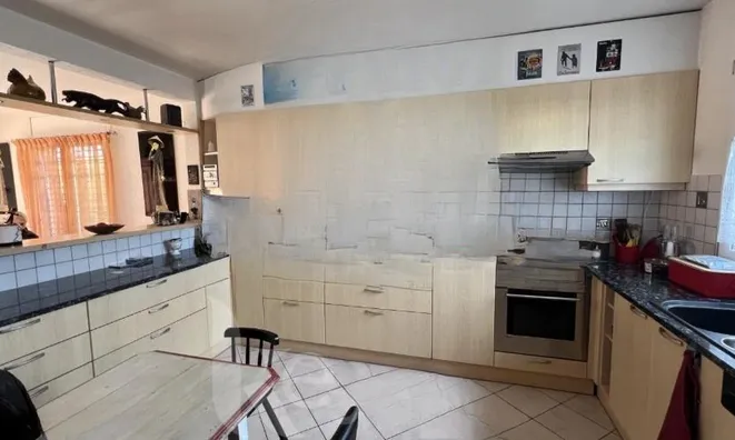 Недвижимость Row house 5 rooms: 4