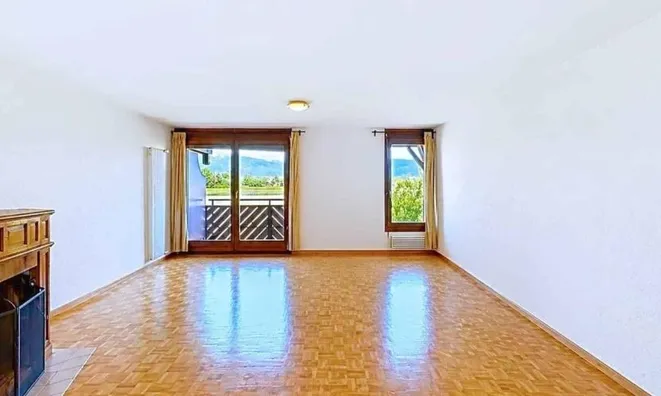 Недвижимость Apartment 4 rooms: 3
