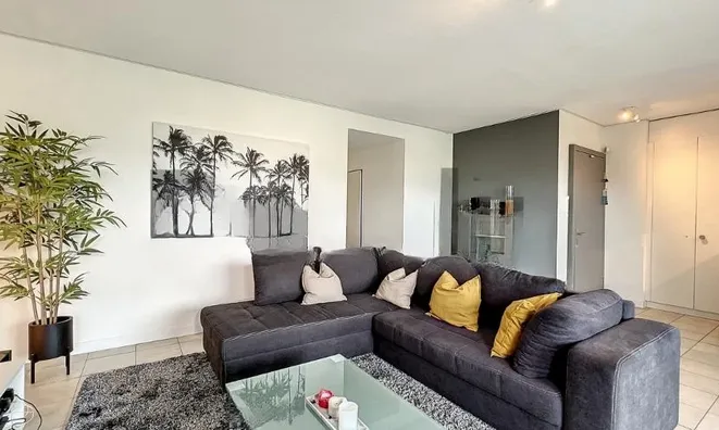 Недвижимость Apartment 4 rooms: 4