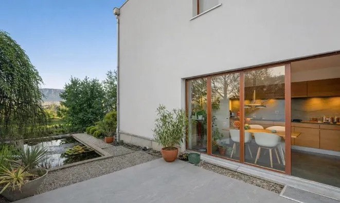 Недвижимость Single house 12 rooms: 9
