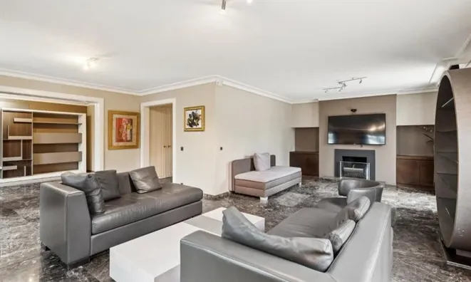 Недвижимость Single house 8.5 rooms: 6