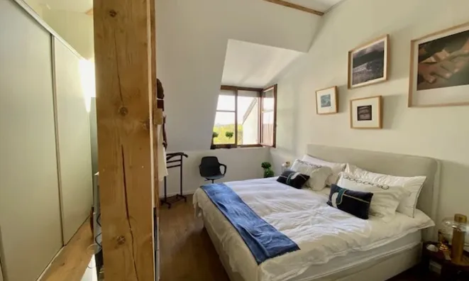 Недвижимость Attic flat 6.5 rooms: 12