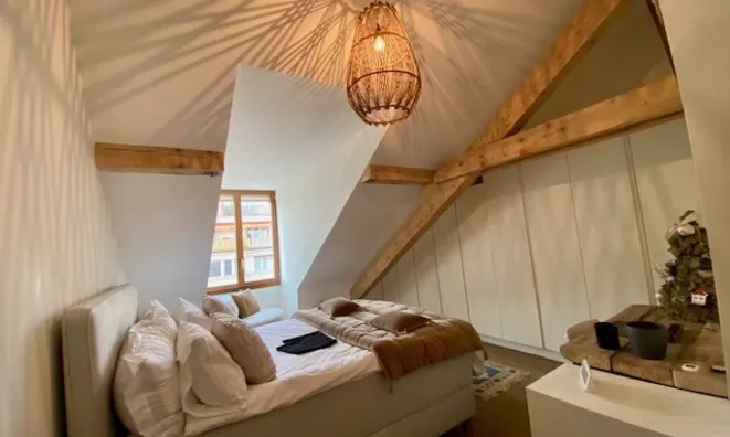 Недвижимость Attic flat 6.5 rooms: 13