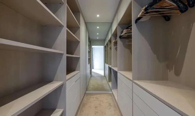 Недвижимость Attic flat 5 rooms: 7