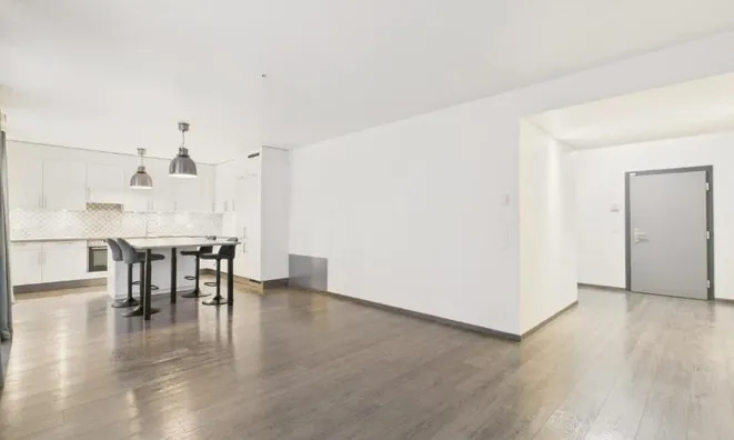 Недвижимость Apartment 3.5 rooms: 2