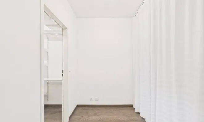 Недвижимость Apartment 3.5 rooms: 8