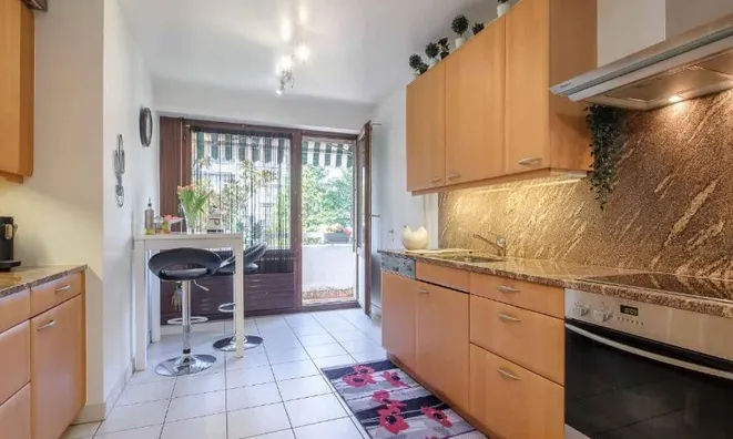 Недвижимость Apartment 6 rooms: 5